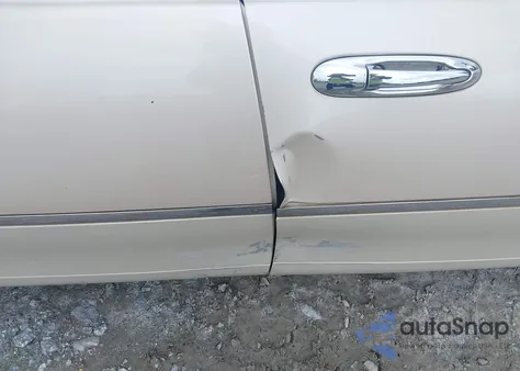 2001 Lincoln Town Car Cartier from USA, damaged, VIN 1LNHM83W71Y629856